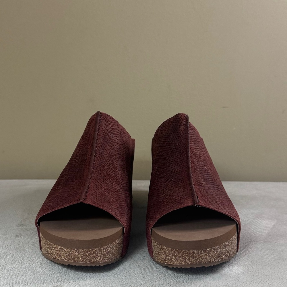 Volatile Women's Wedge Sandal